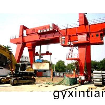 通用門式起重機(ji)4