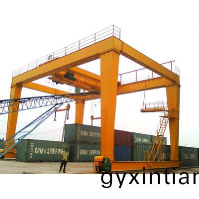 通用門式起重機(ji)3