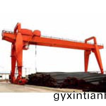 通用門式起重機9