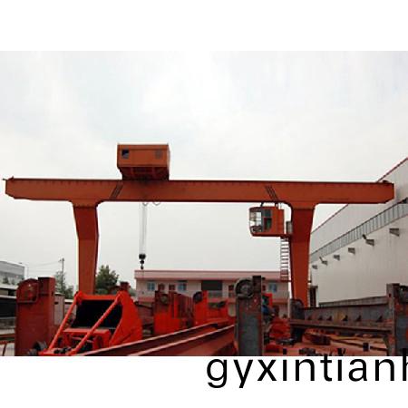 通用門式起重機2