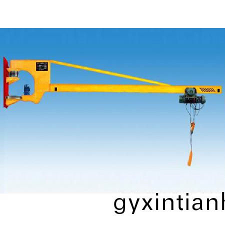 柱(zhu)式鏇臂式起重(zhong)機5